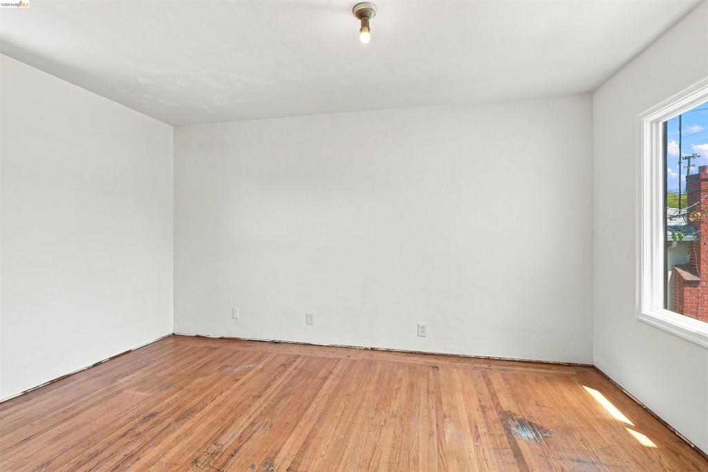 2401 80Th Ave
