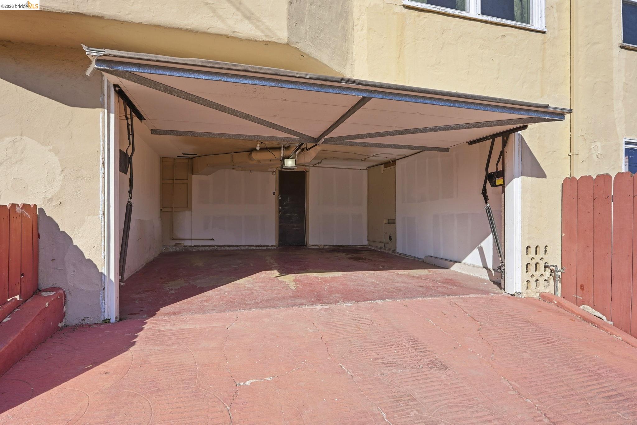 3000 Morcom Ave