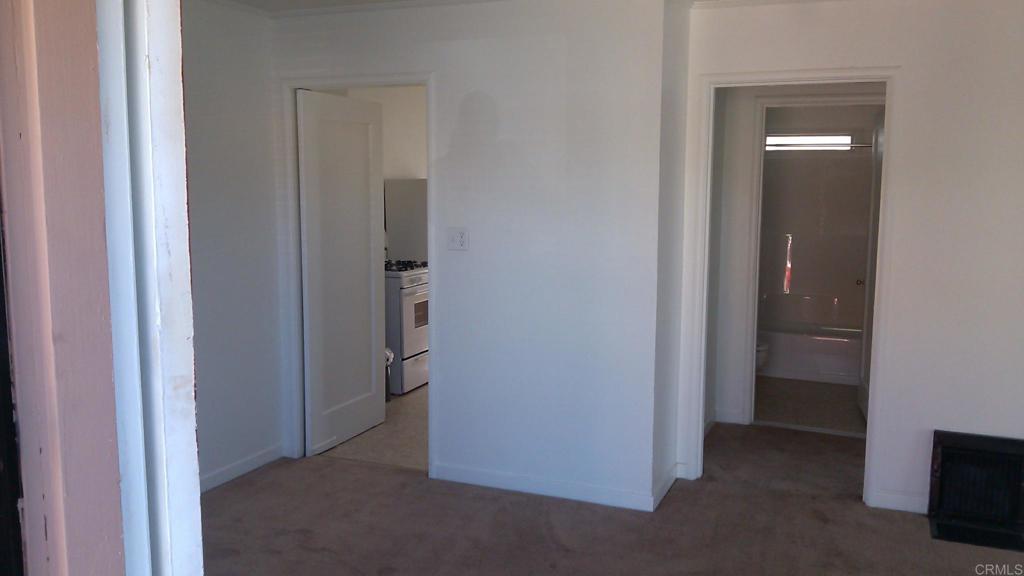 10407 Pontiac Street