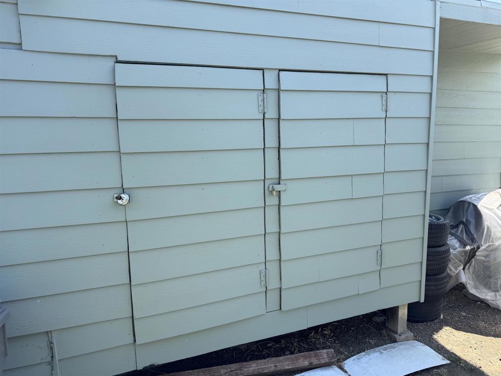 10407 10411 Pontiac Street