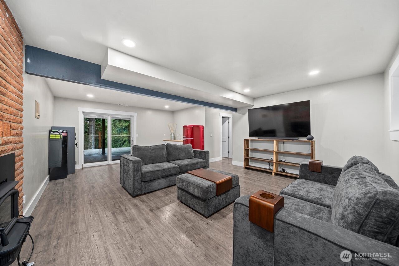 12391 S Keyport Road NE