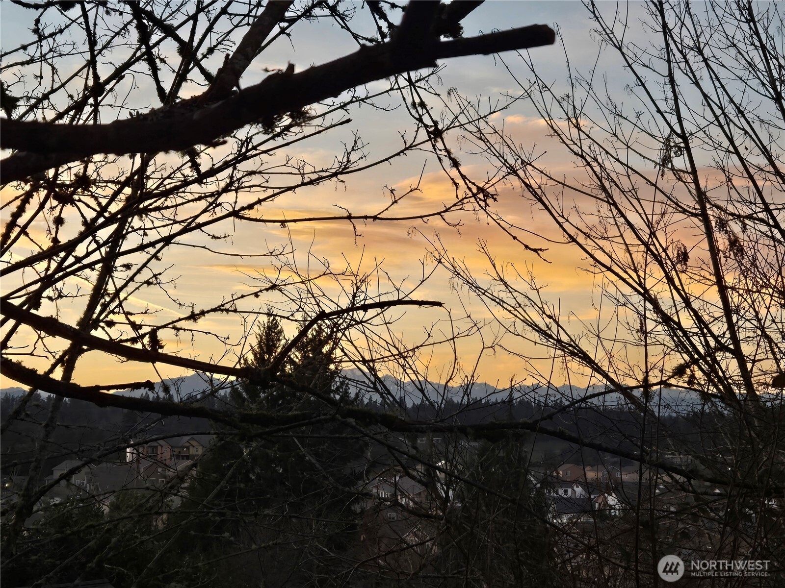 127 Bremerton Boulevard W