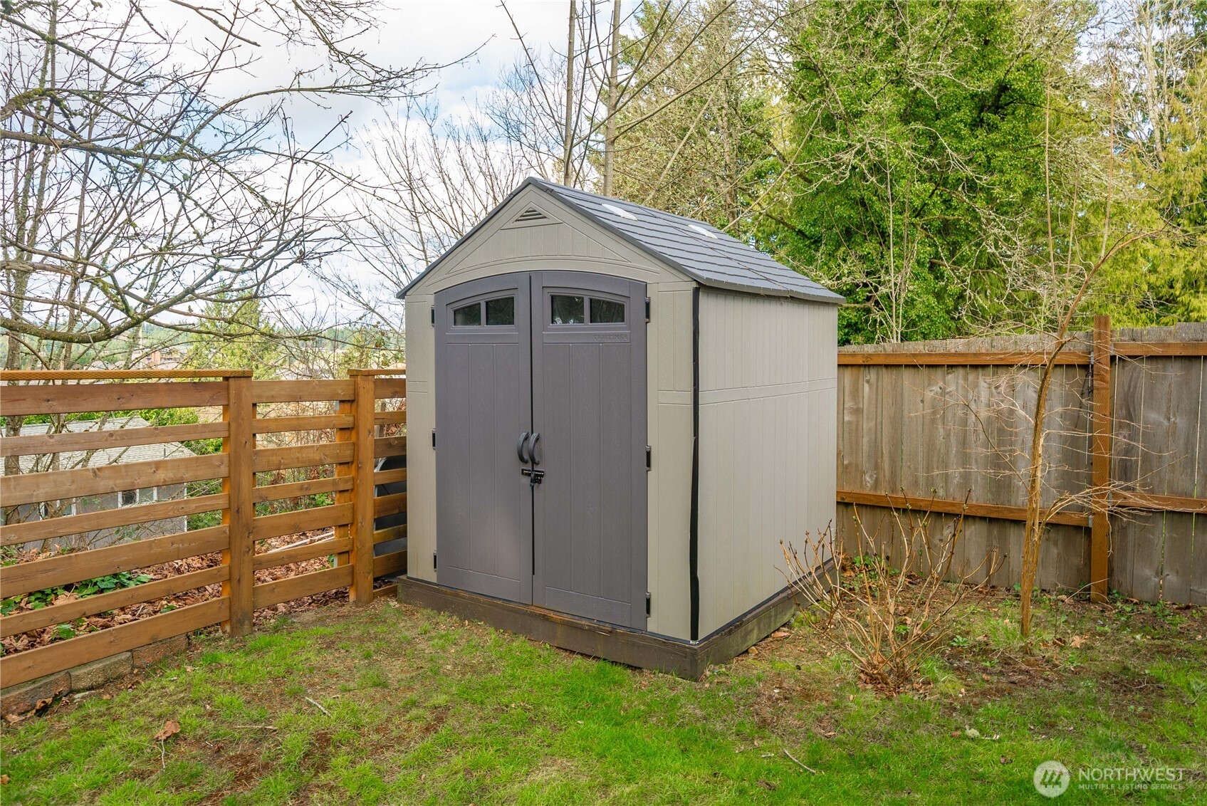 127 Bremerton Boulevard W