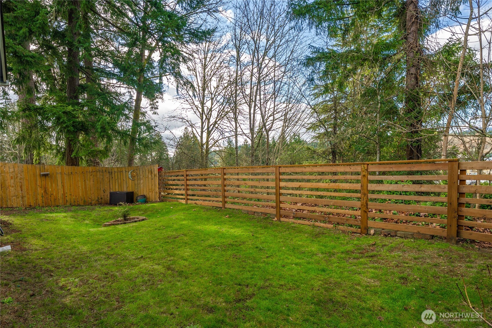 127 Bremerton Boulevard W