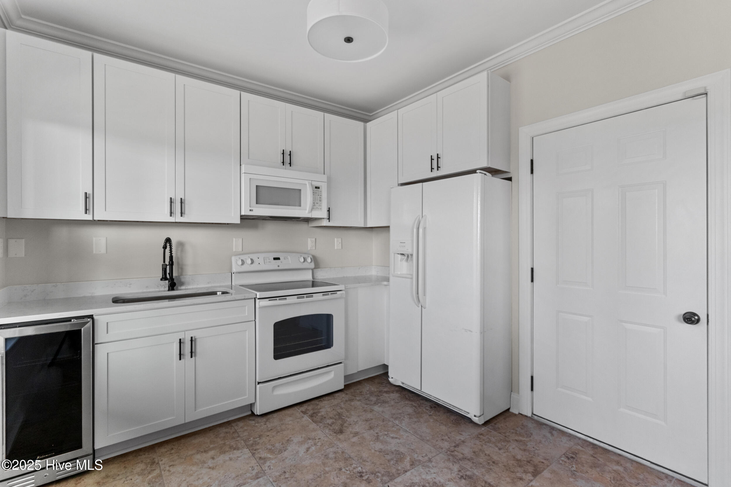 1030 Waterview Court