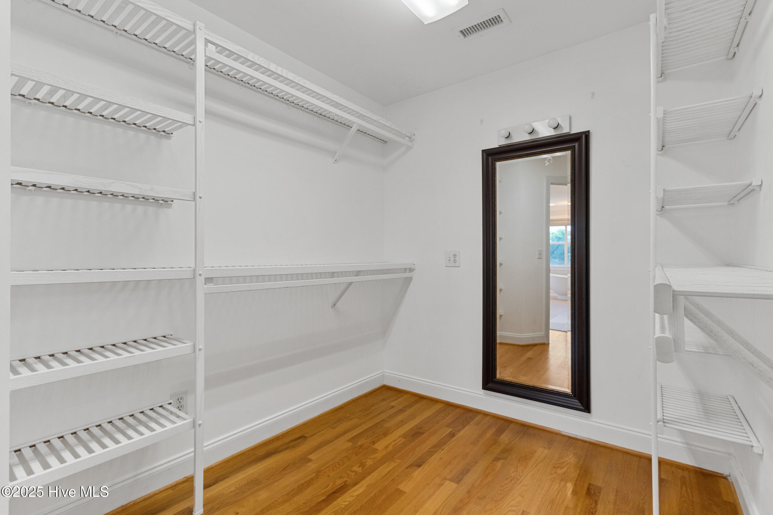 1030 Waterview Court