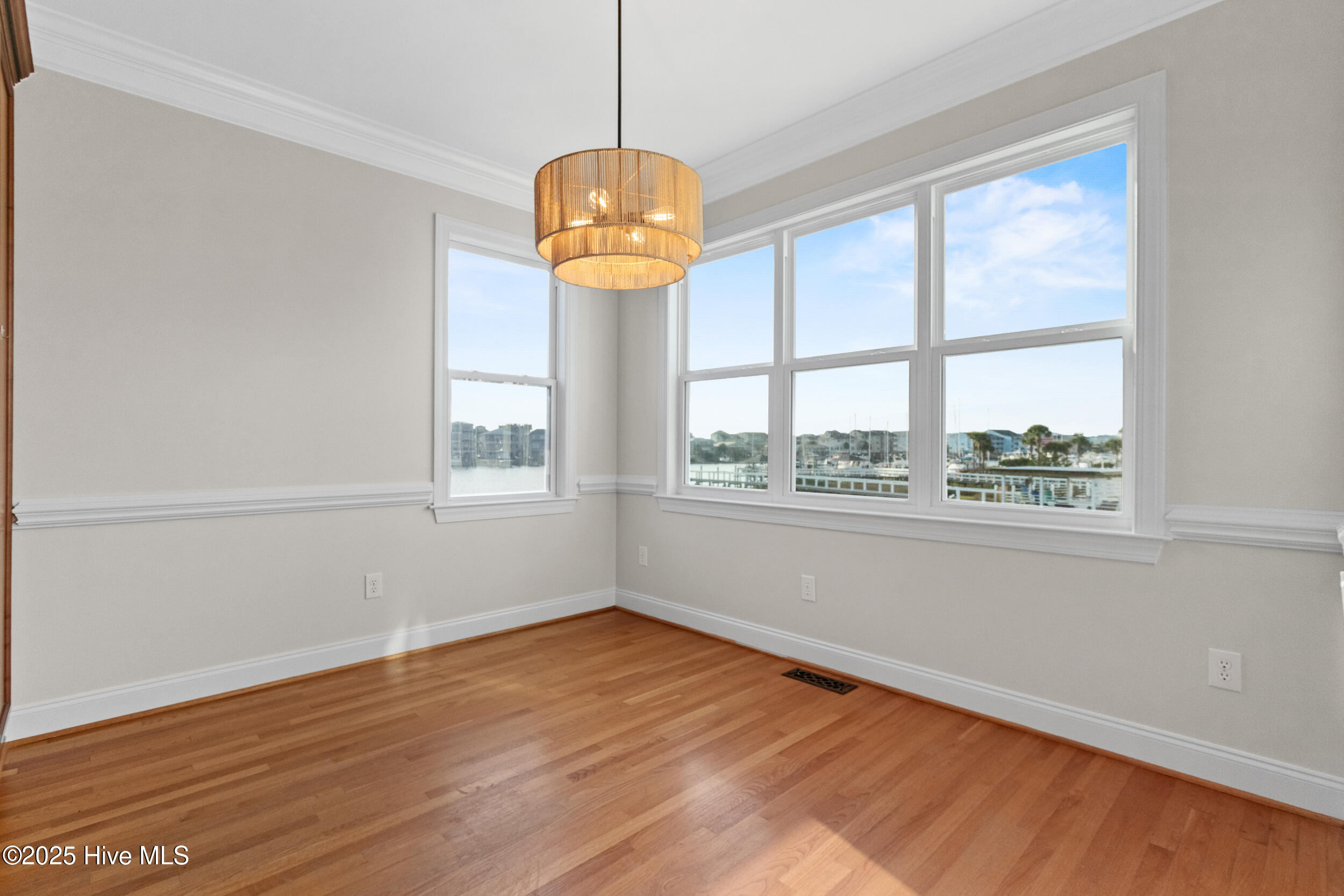 1030 Waterview Court