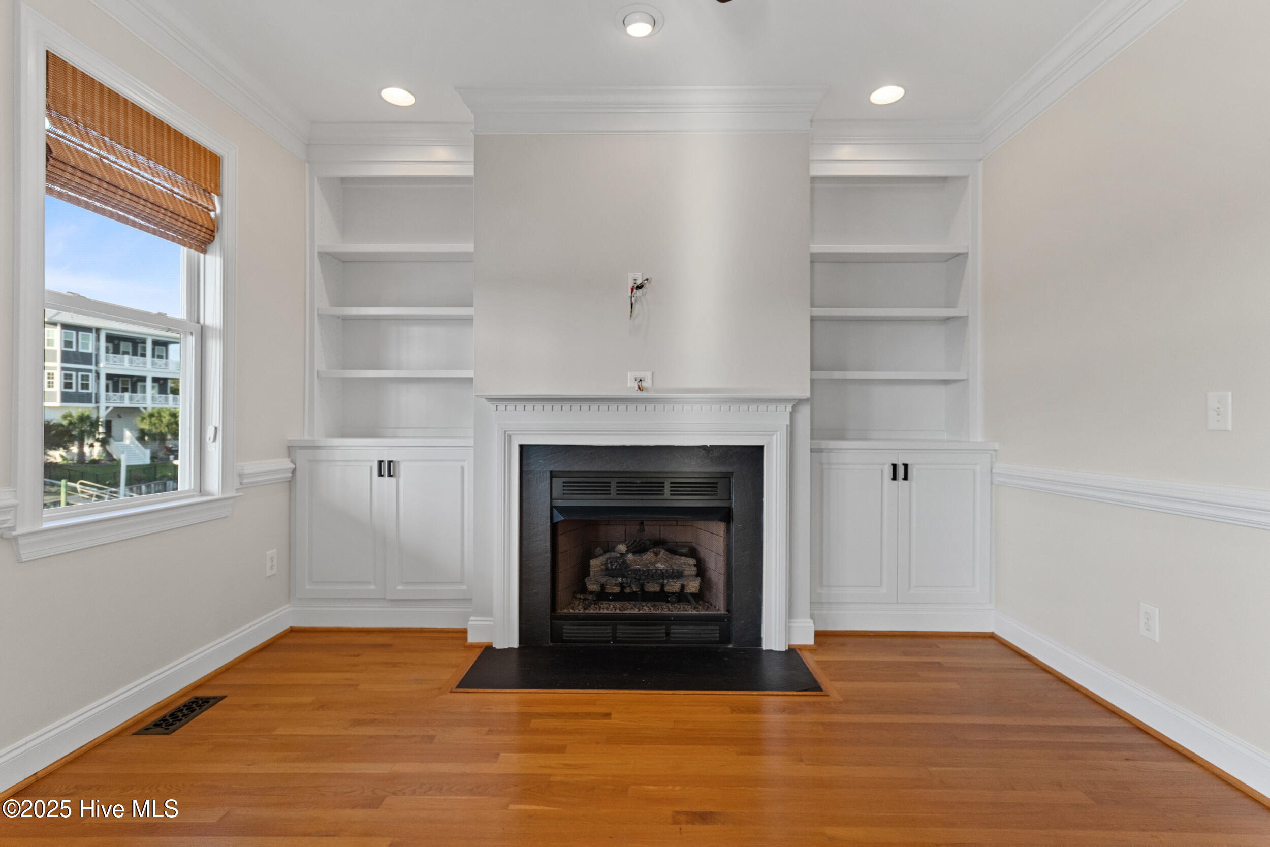 1030 Waterview Court