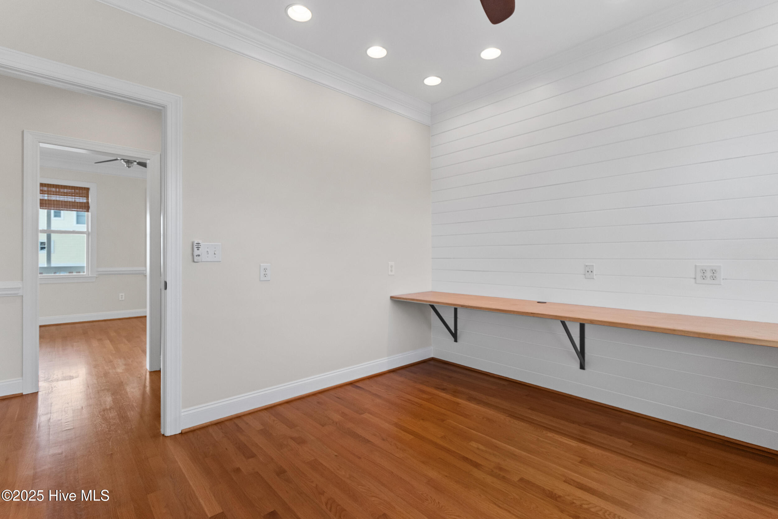 1030 Waterview Court