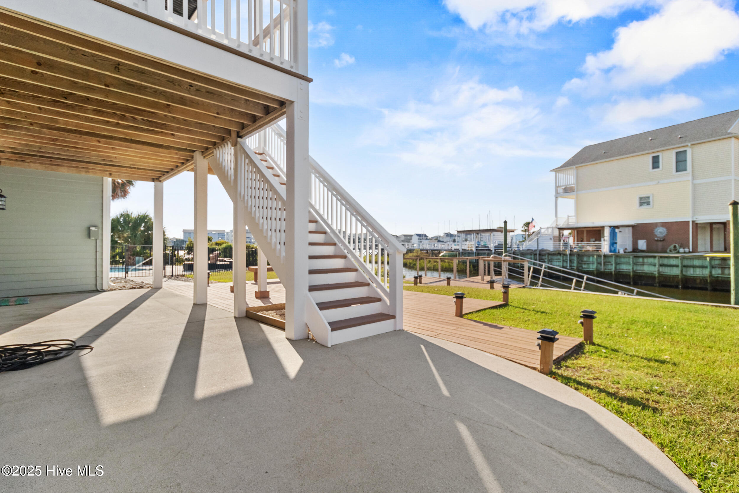 1030 Waterview Court