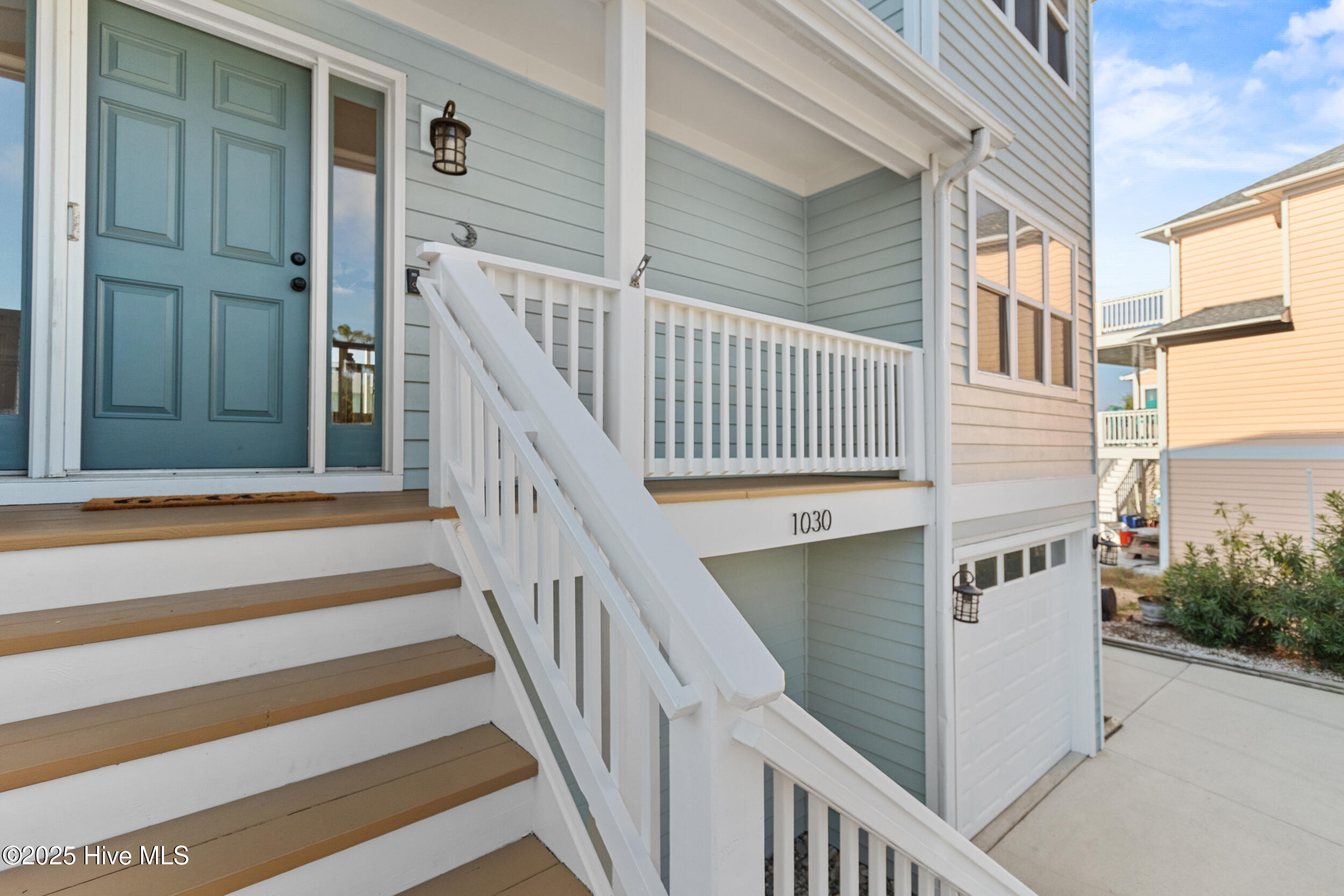 1030 Waterview Court