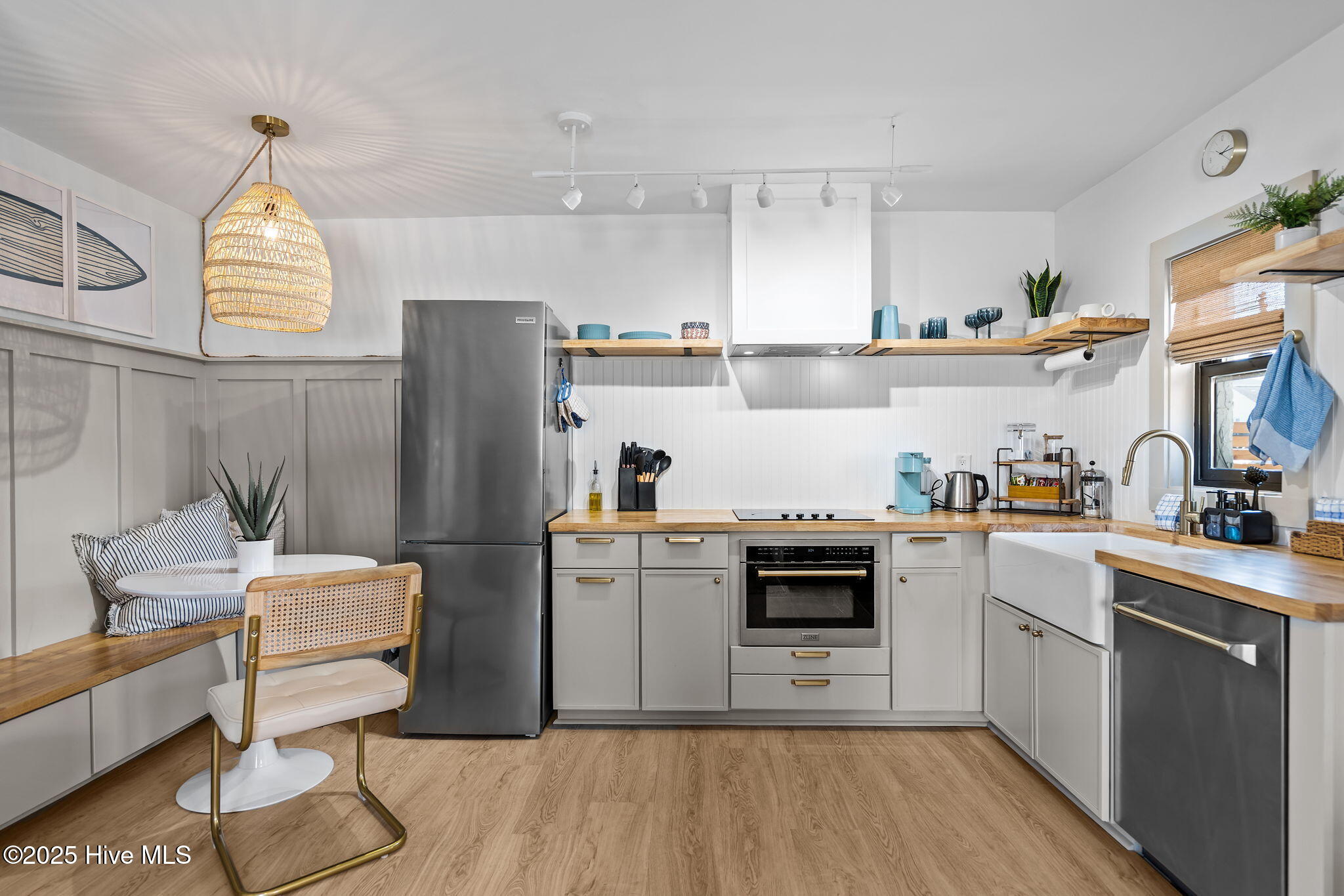 1603 Lake Park Boulevard S