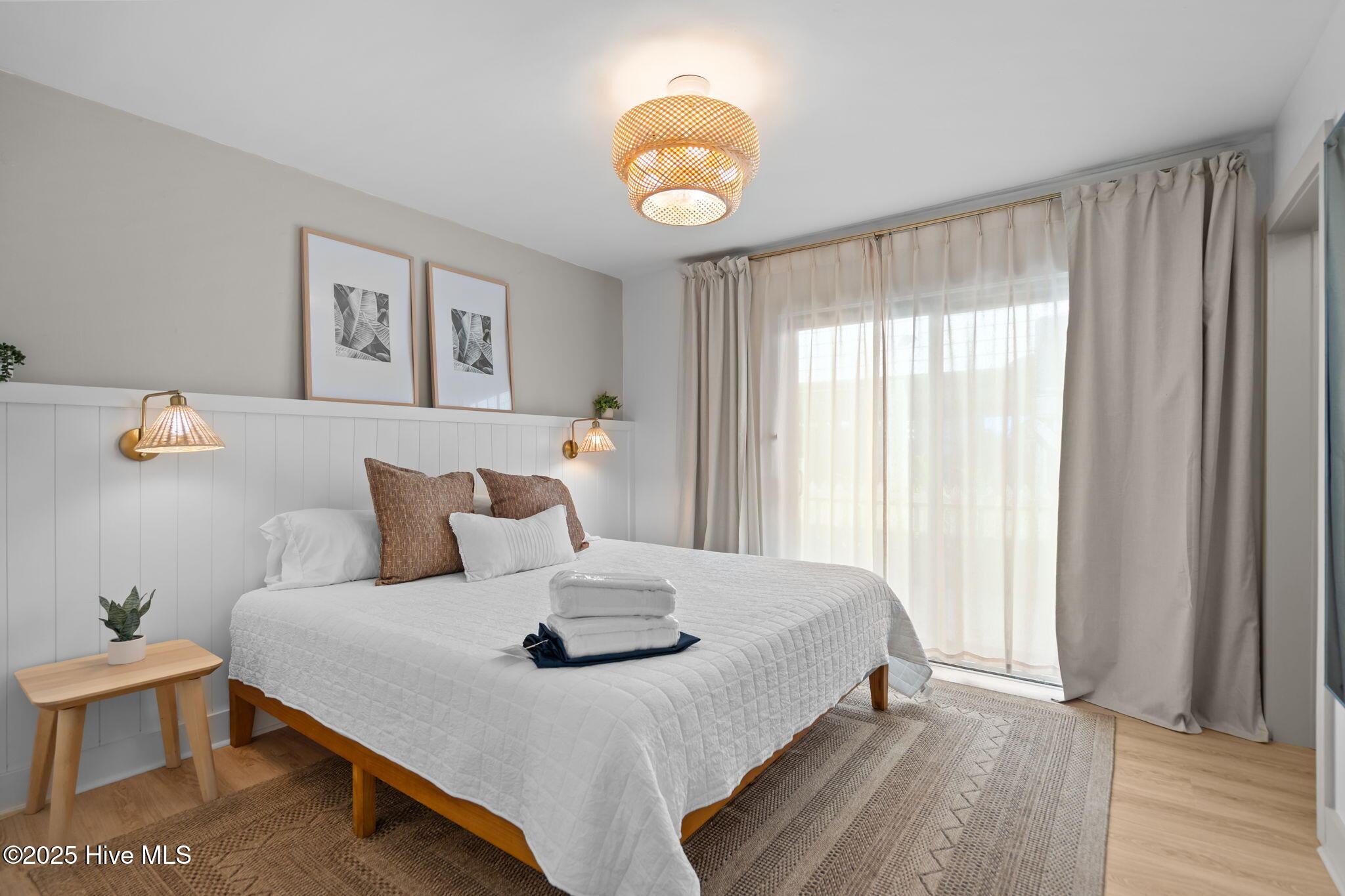 1603 Lake Park Boulevard S