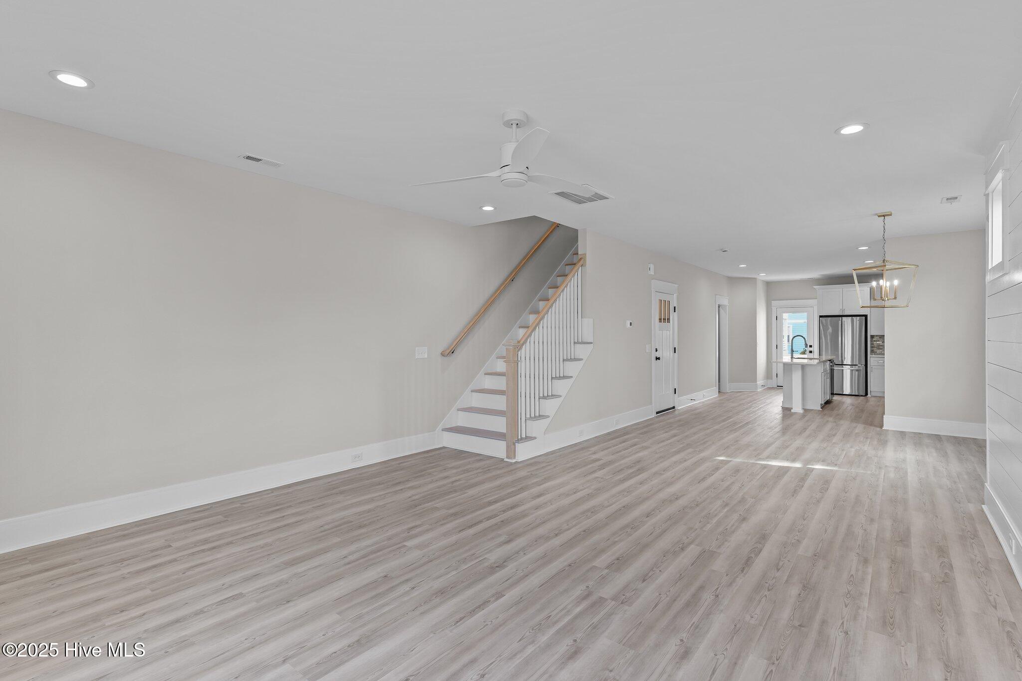 906 Second Street S 1