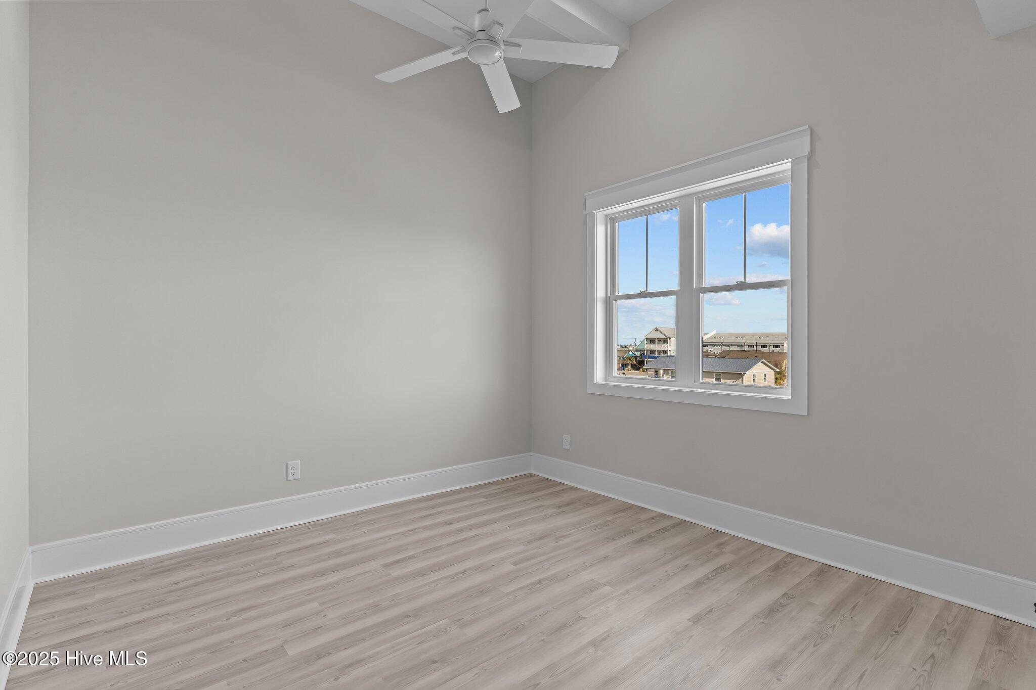 906 Second Street S 1