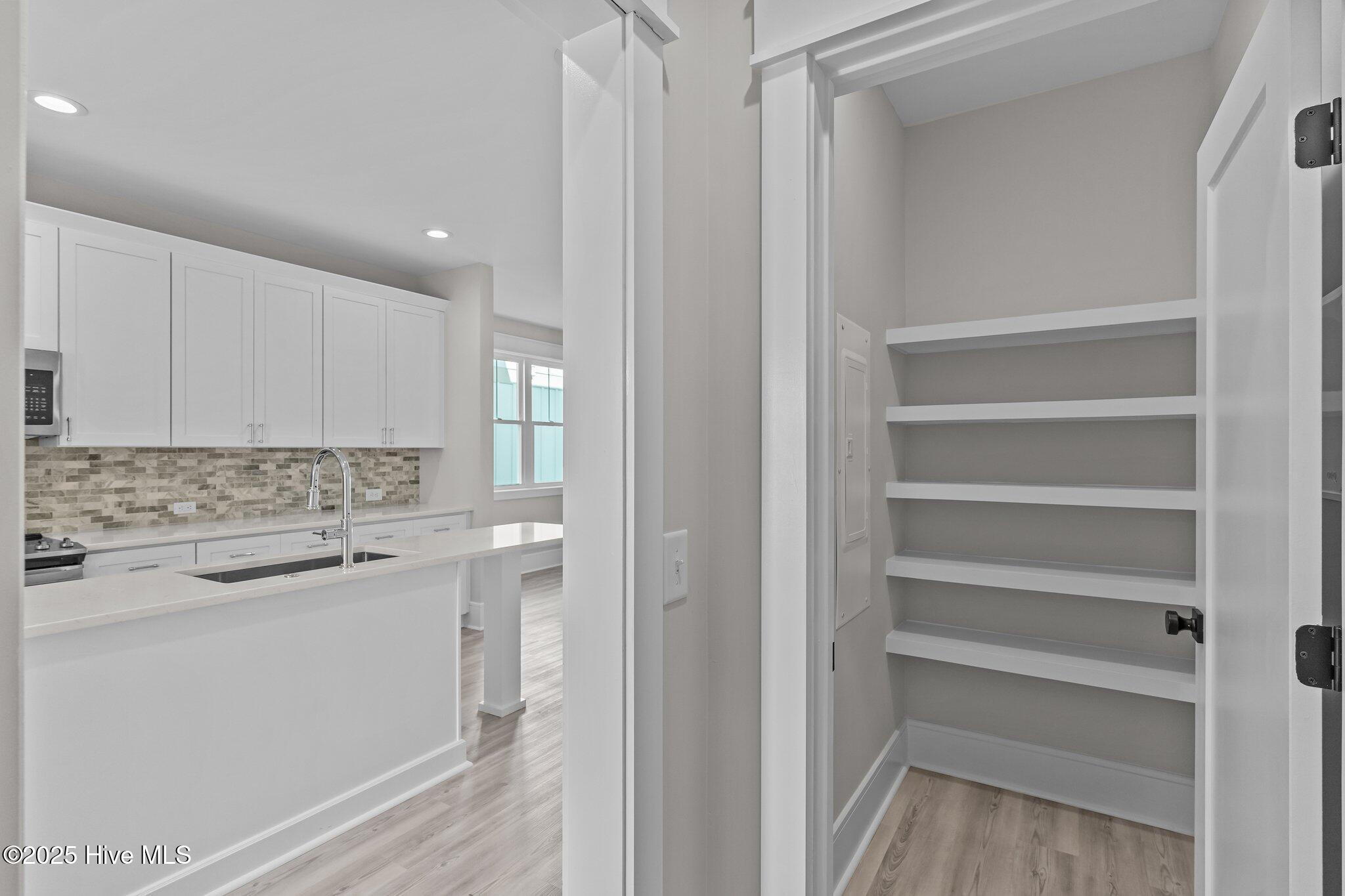 906 Second Street S 1