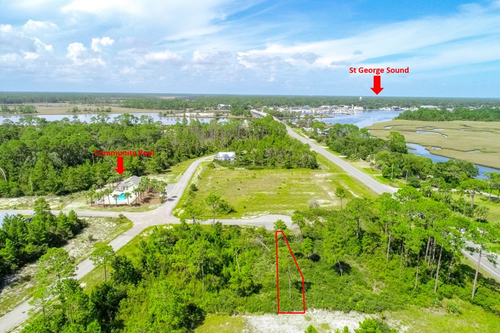 52 Carraway Ln, 32322