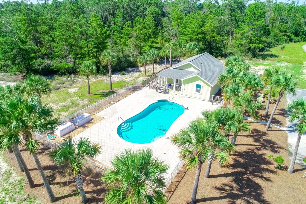 52 Carraway Ln, 32322