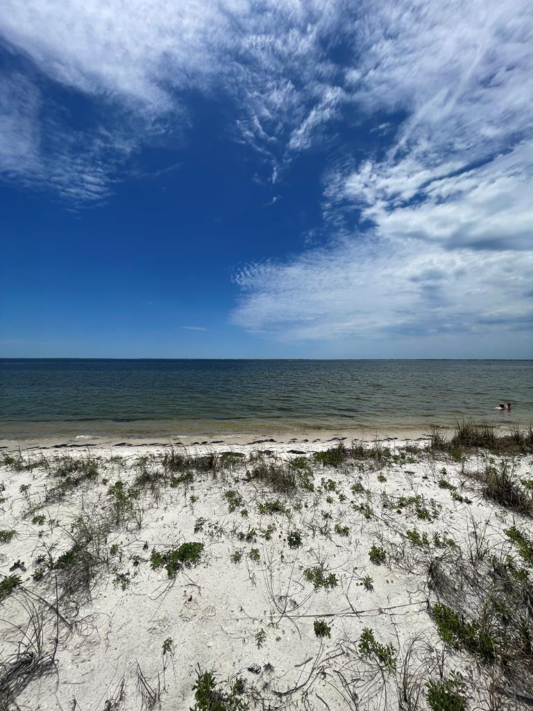 103 Tower Ln, Port St. Joe 32456
