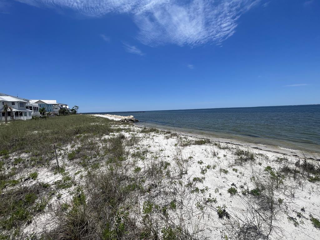103 Tower Ln, Port St. Joe 32456