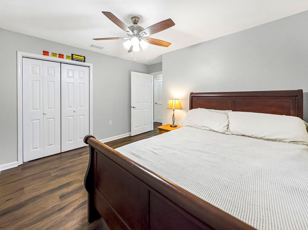 135 Pridgeon Ln, 32465