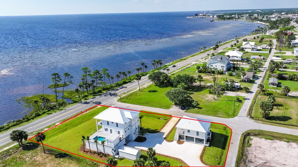 1401 Constitution Dr, Port St. Joe 32456