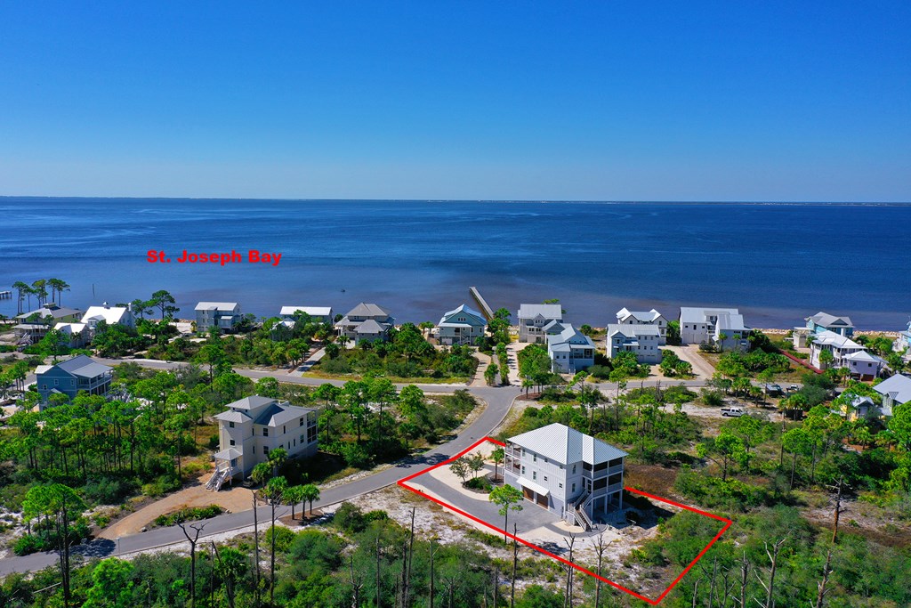 102 Signal Ln, Port St. Joe 32456