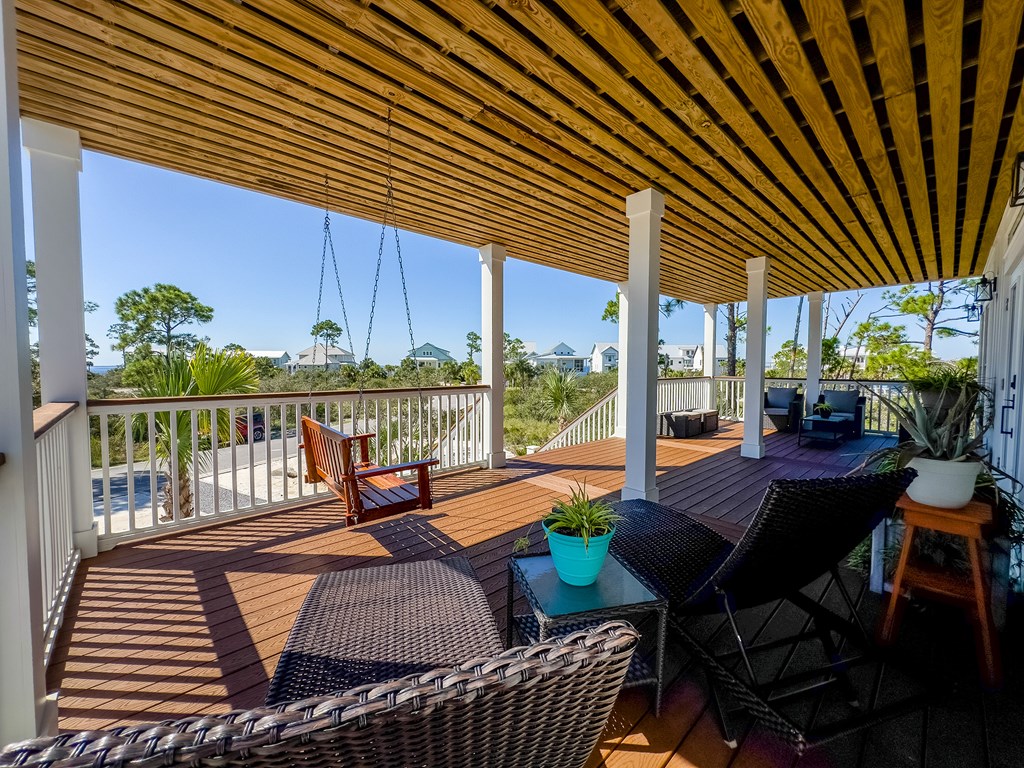 102 Signal Ln, Port St. Joe 32456