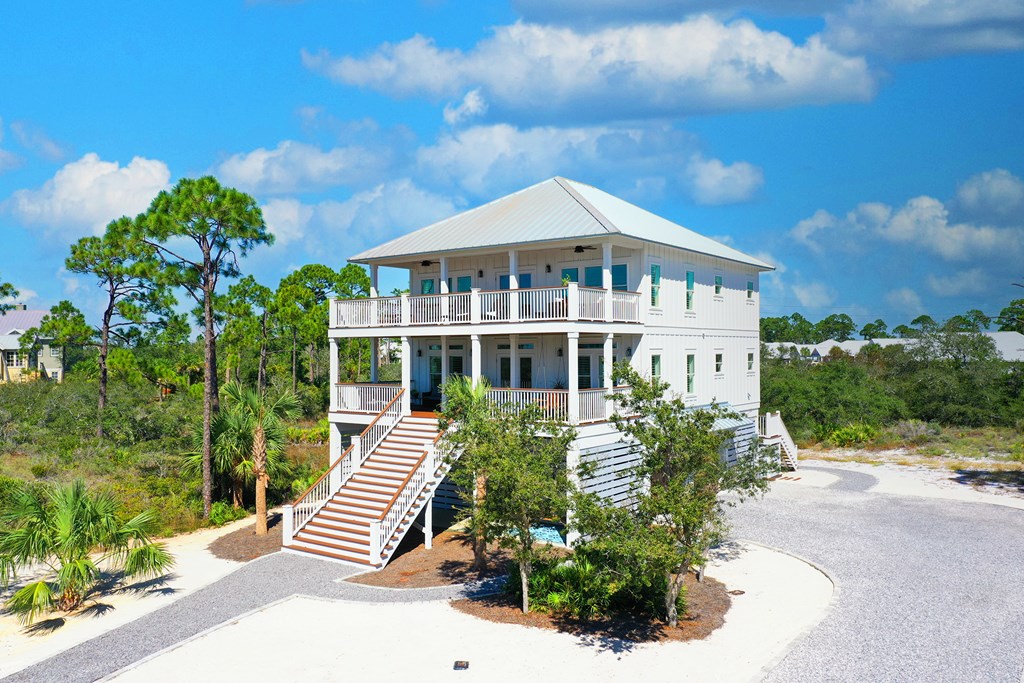 102 Signal Ln, Port St. Joe 32456