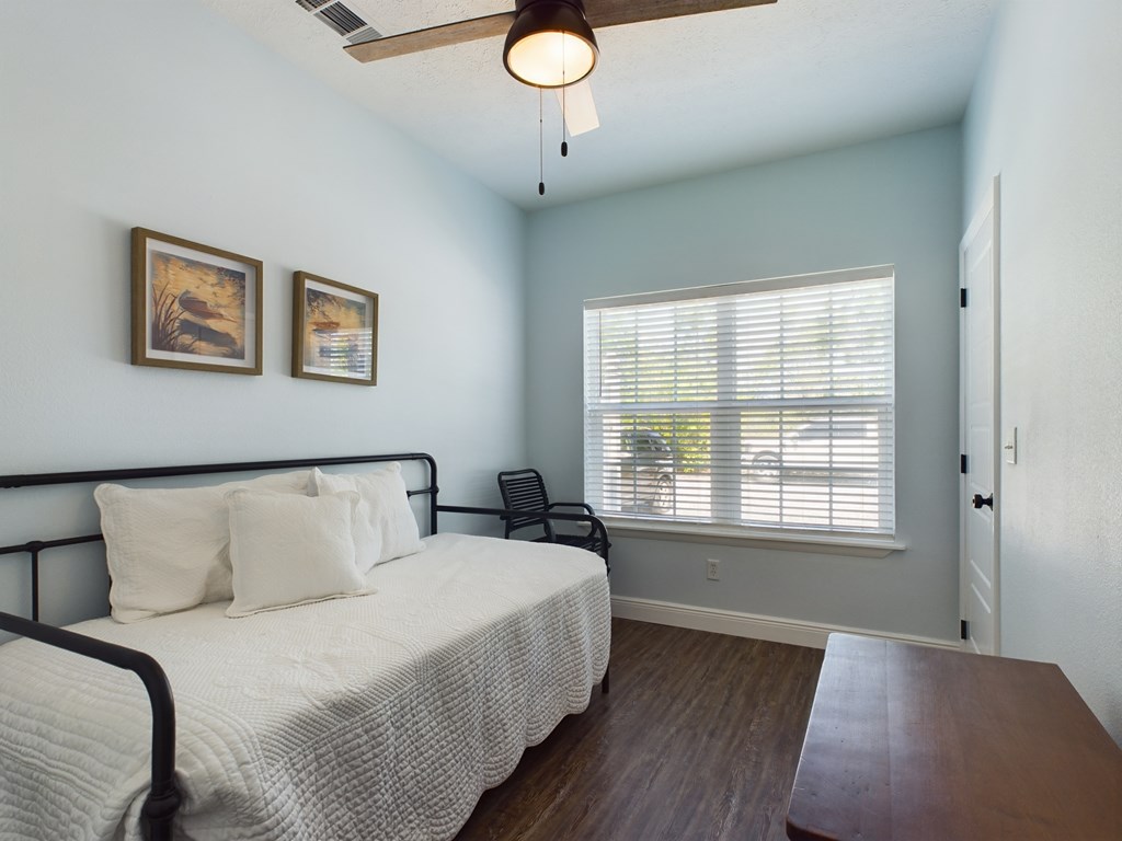 1004 15th St # 19, 32456 Unit: 19