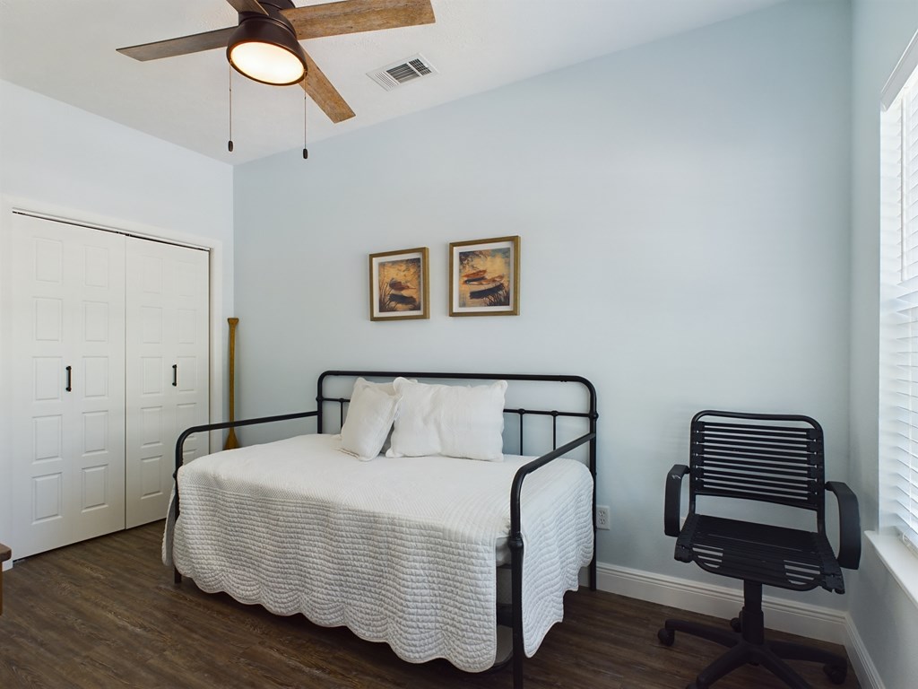 1004 15th St # 19, 32456 Unit: 19