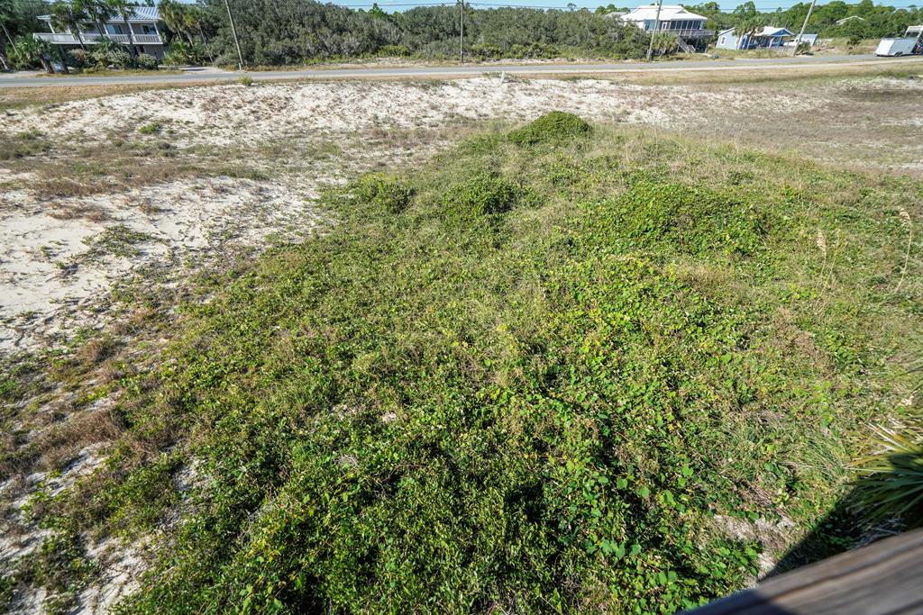 449 W Gorrie Dr, St. George Island 32328