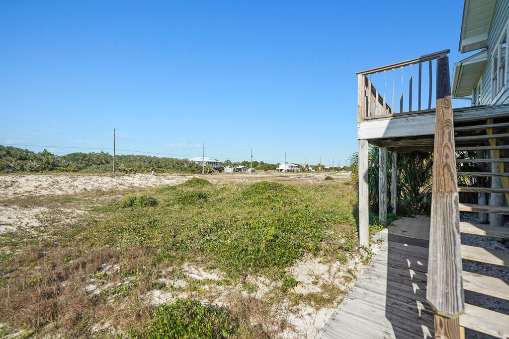 449 W Gorrie Dr, St. George Island 32328