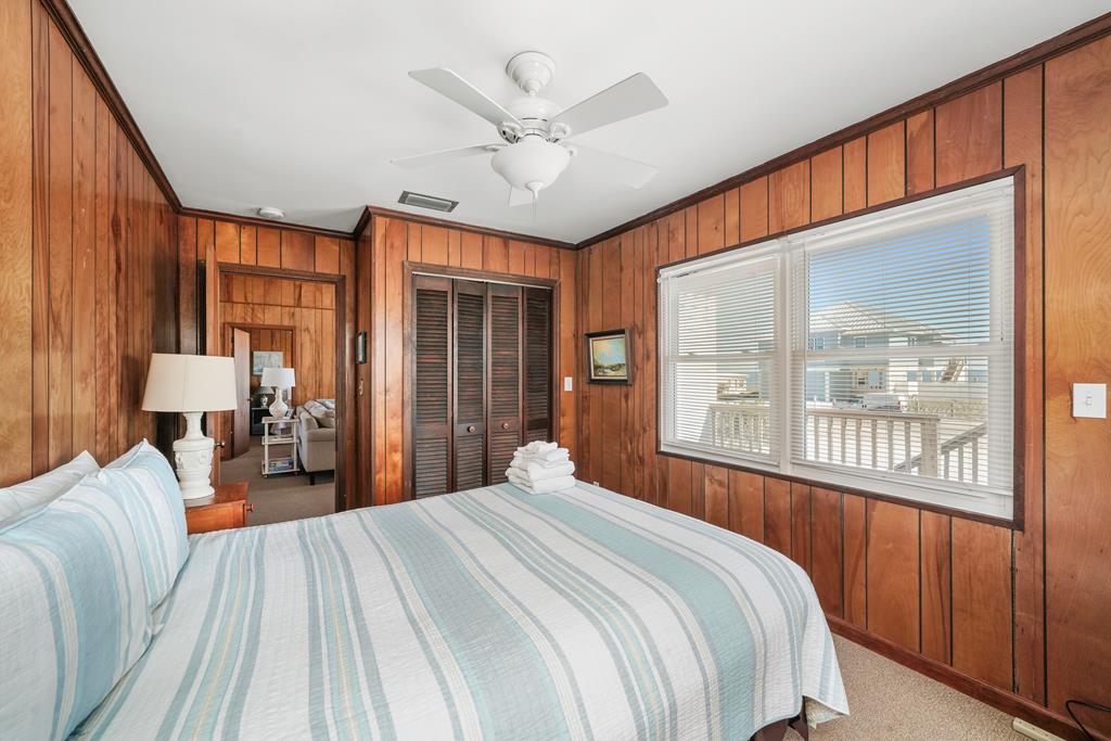 449 W Gorrie Dr, St. George Island 32328