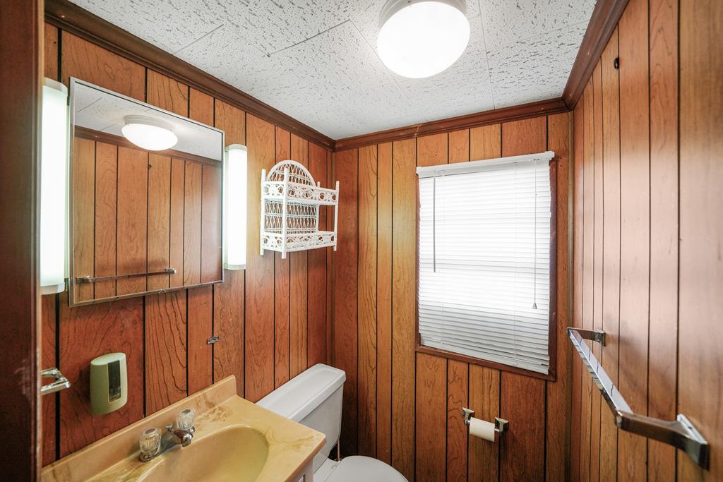 449 W Gorrie Dr, St. George Island 32328