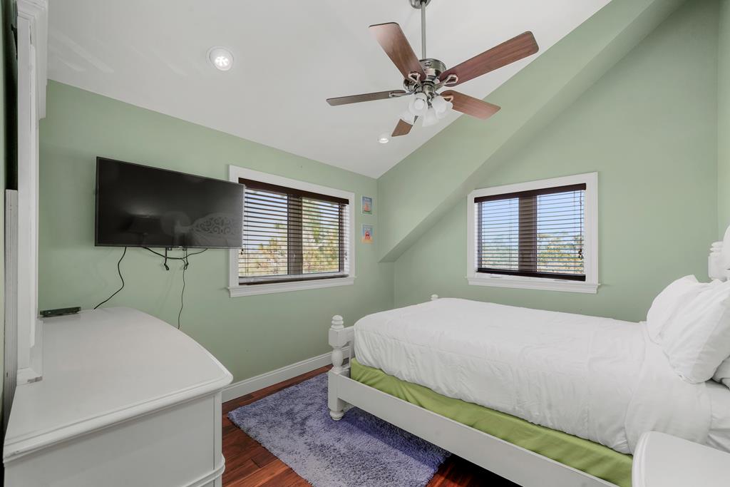 109 Hemmingway Cr, Port St. Joe 32456