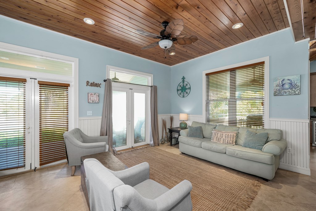 109 Hemmingway Cr, Port St. Joe 32456