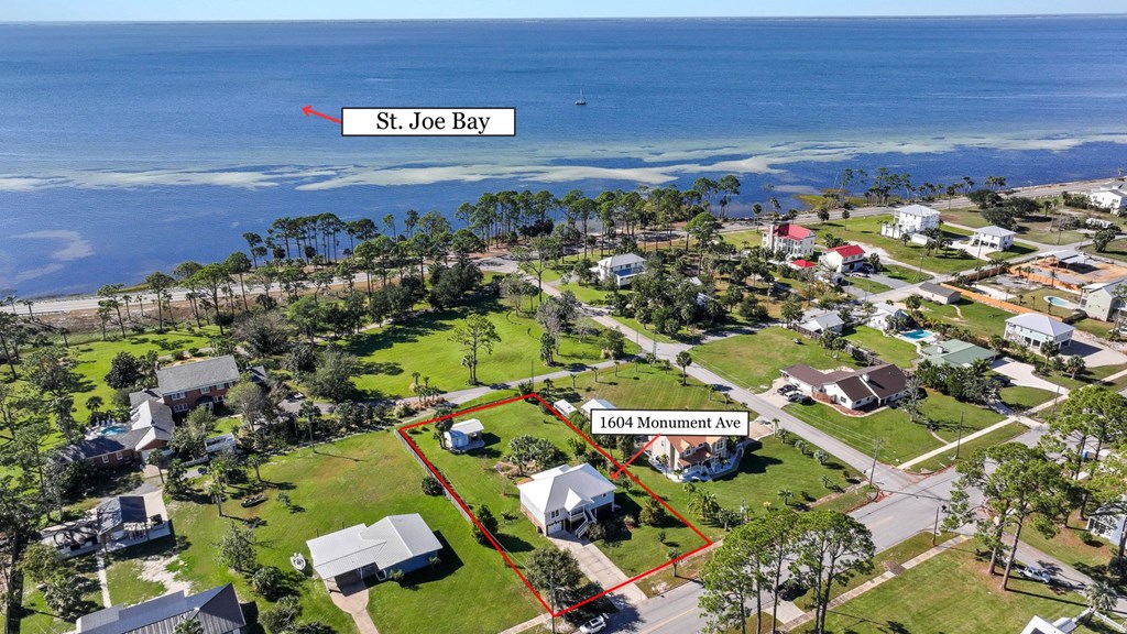 1604 Monument Ave, Port St. Joe 32456