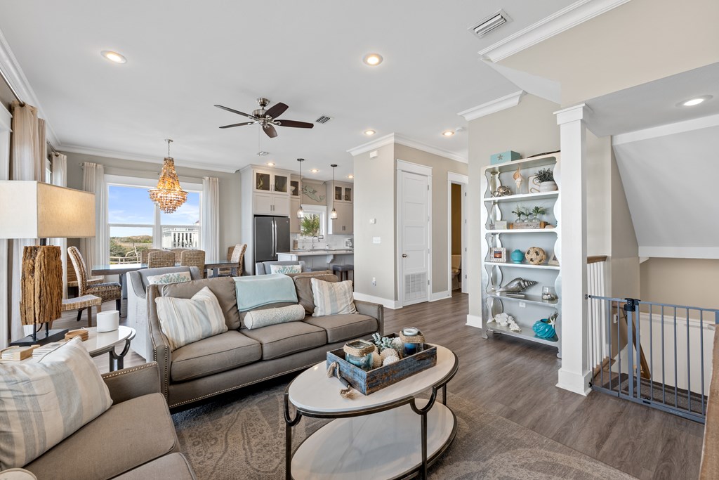 192 Avalon Dr, 32456