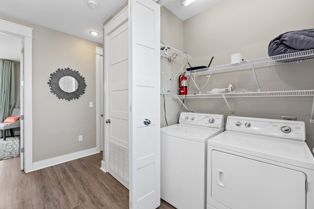 192 Avalon Dr, 32456