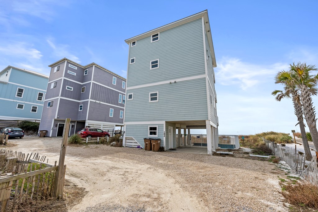 192 Avalon Dr, 32456