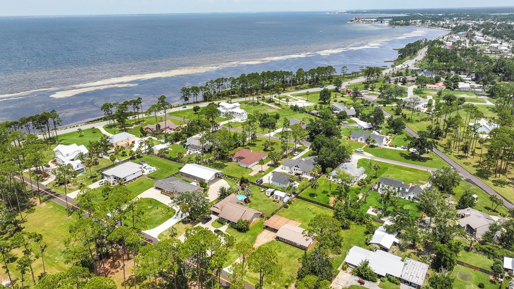 109 Allen Memorial Way, Port St. Joe 32456