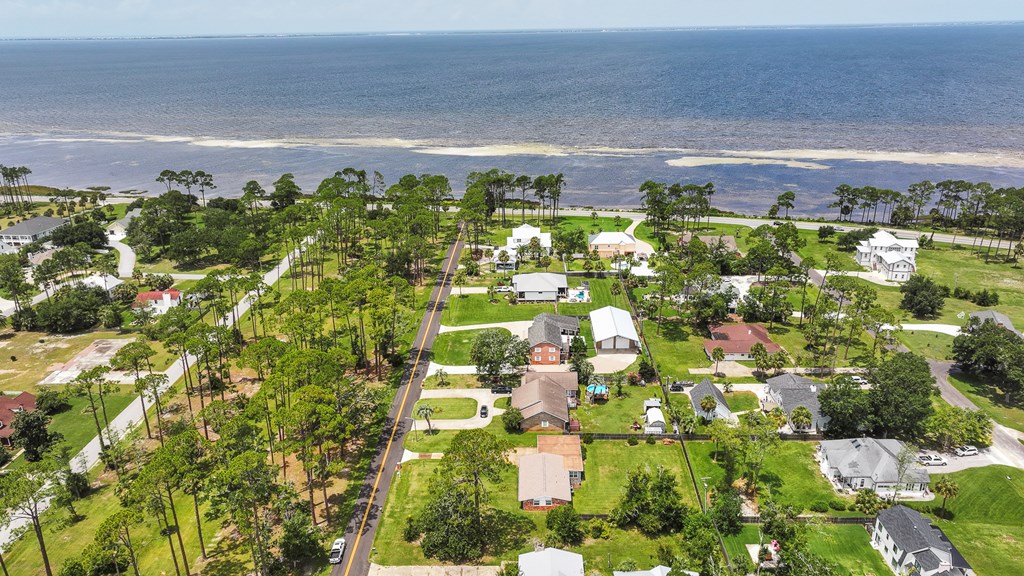 109 Allen Memorial Way, Port St. Joe 32456