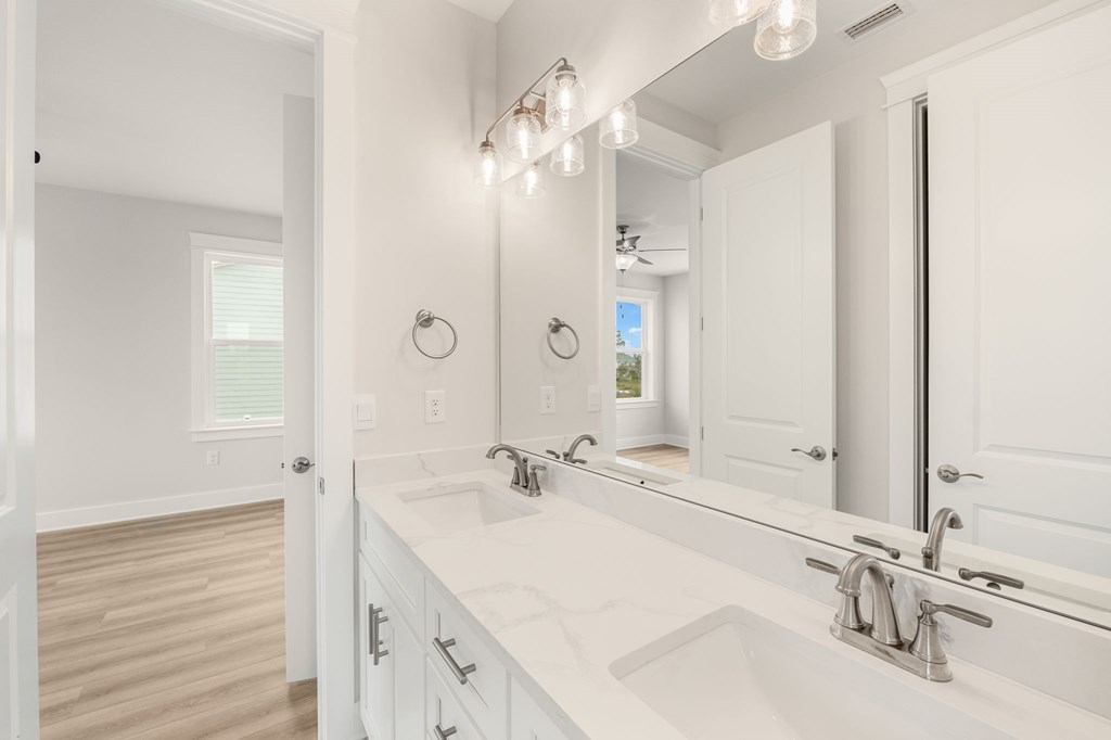 176 Marsh View Ridge Ln, 32456