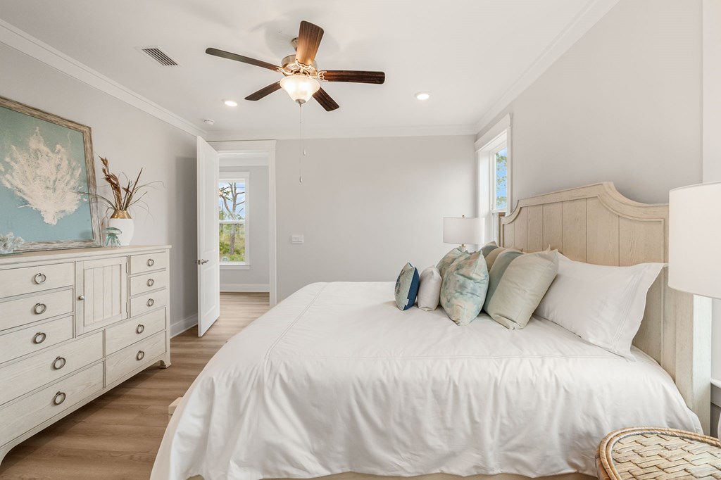 176 Marsh View Ridge Ln, 32456