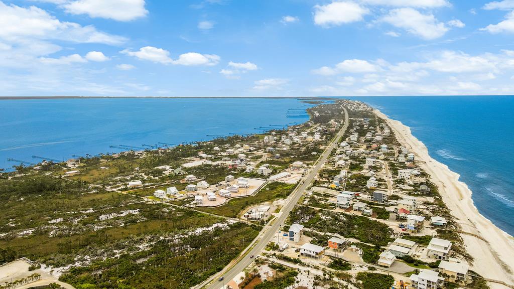 143 Marsh View Ridge Ln, 32456