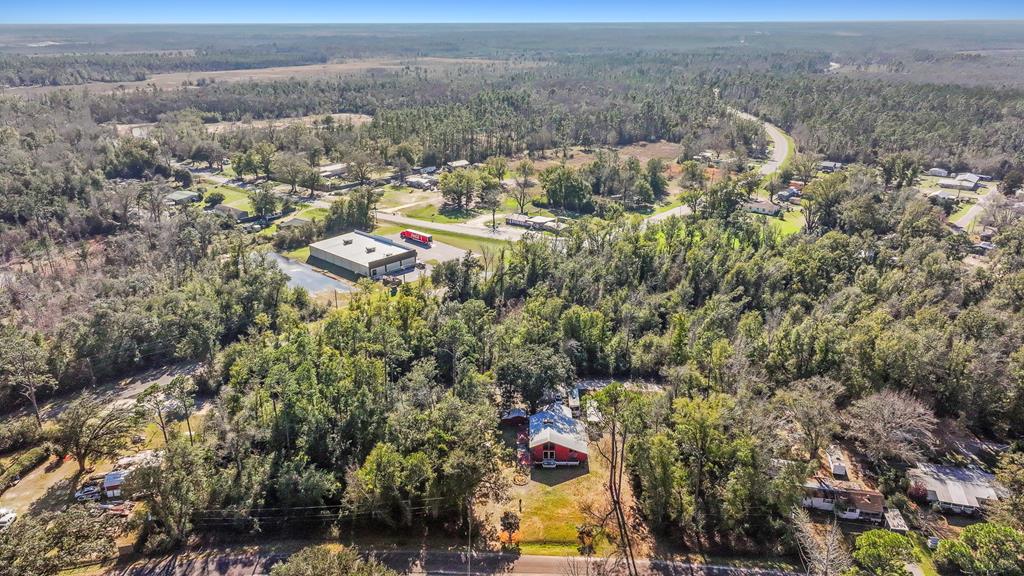 377 Lakeview Dr, 32465