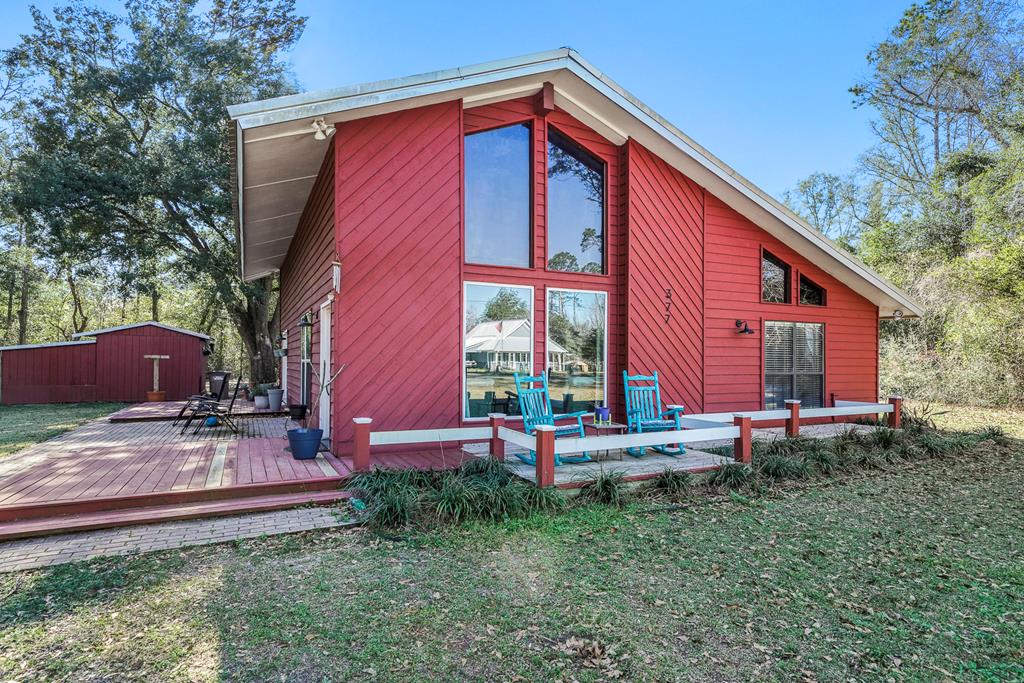 377 Lakeview Dr, 32465