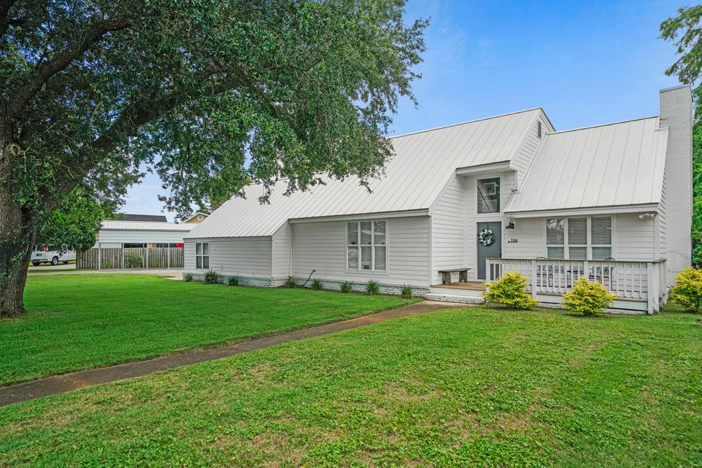 104 Sunset Cir, Port St. Joe 32456