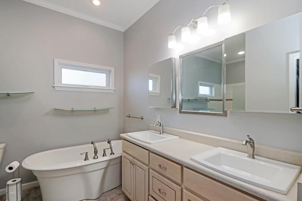 193 Lightkeepers Dr, Port St. Joe 32456